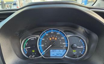 TOYOTA YARIS AUTOMATIC 1.5 VVT-h Design Hatchback 5dr Petrol Hybrid E-CVT Eur