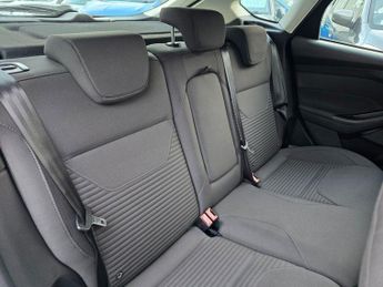 FORD FOCUS AUTOMATIC 1.0T EcoBoost Titanium Hatchback 5dr Petrol Auto Euro 