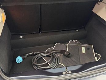 RENAULT ZOE R110 41kWh Dynamique Nav Hatchback 5dr Electric Auto (Battery Le