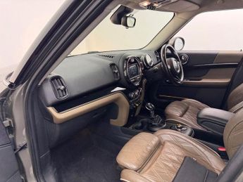 MINI COUNTRYMAN 1.5 7.6kWh GPF Cooper SE SUV 5dr Petrol Plug-in Hybrid Auto ALL4