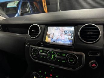 LAND ROVER DISCOVERY 4 3.0 SD V6 HSE Luxury SUV 5dr Diesel Auto 4WD Euro 5 (255 bhp)