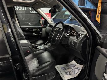 LAND ROVER DISCOVERY 4 3.0 SD V6 HSE Luxury SUV 5dr Diesel Auto 4WD Euro 5 (255 bhp)