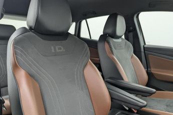 VOLKSWAGEN ID.4 Pure 52kWh City SUV 5dr Electric Auto (148 ps)