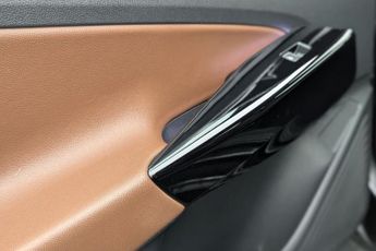 VOLKSWAGEN ID.4 Pure 52kWh City SUV 5dr Electric Auto (148 ps)