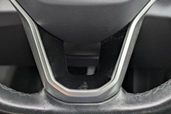 VOLKSWAGEN ID.4 Pure 52kWh City SUV 5dr Electric Auto (148 ps)