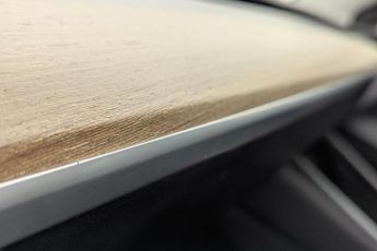 TESLA Model 3 (Dual Motor) Long Range Saloon 4dr Electric Auto 4WDE (346 ps)