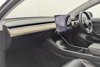 TESLA Model 3 (Dual Motor) Long Range Saloon 4dr Electric Auto 4WDE (346 ps)