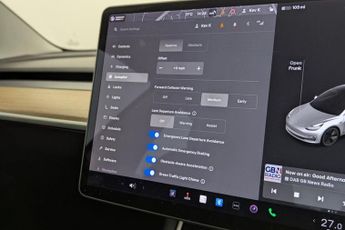 TESLA Model 3 (Dual Motor) Long Range Saloon 4dr Electric Auto 4WDE (346 ps)