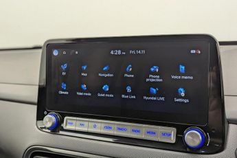 HYUNDAI KONA 64kWh Premium SUV 5dr Electric Auto (10.5kW Charger) (204 ps)