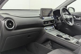 HYUNDAI KONA 64kWh Premium SUV 5dr Electric Auto (10.5kW Charger) (204 ps)