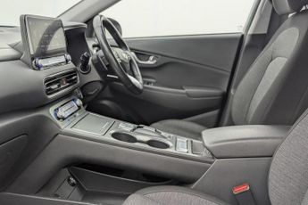HYUNDAI KONA 64kWh Premium SUV 5dr Electric Auto (10.5kW Charger) (204 ps)