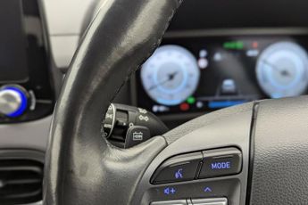 HYUNDAI KONA 64kWh Premium SUV 5dr Electric Auto (10.5kW Charger) (204 ps)