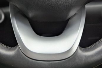 HYUNDAI KONA 64kWh Premium SUV 5dr Electric Auto (10.5kW Charger) (204 ps)