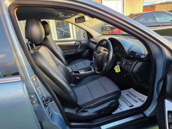 MERCEDES-BENZ C-CLASS 1.8 C200 Kompressor Avantgarde SE Saloon 4dr Petrol Automatic (2