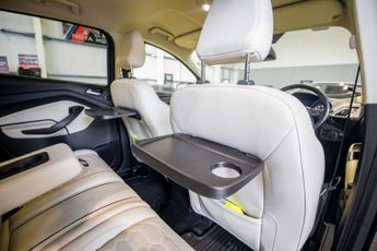 FORD KUGA 1.5T EcoBoost Vignale SUV 5dr Petrol Auto AWD Euro 6 (s/s) (176 