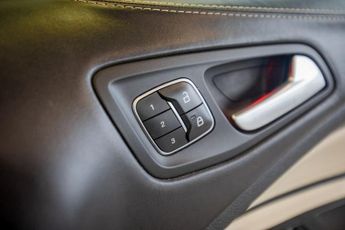 FORD KUGA 1.5T EcoBoost Vignale SUV 5dr Petrol Auto AWD Euro 6 (s/s) (176 