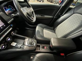 RENAULT ZOE R135 EV50 52kWh Riviera Hatchback 5dr Electric Auto (Rapid Charg