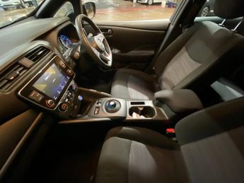 NISSAN LEAF 39kWh Acenta Hatchback 5dr Electric Auto (150 ps)