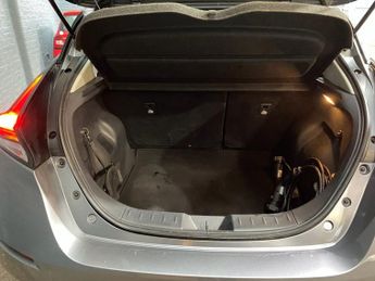 NISSAN LEAF 39kWh Acenta Hatchback 5dr Electric Auto (150 ps)