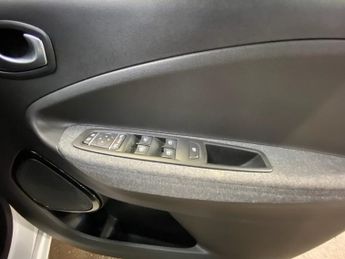 RENAULT ZOE R135 EV50 52kWh GT Line + Hatchback 5dr Electric Auto (Rapid Cha