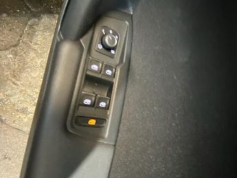 VOLKSWAGEN TIGUAN 1.5 TSI Elegance SUV 5dr Petrol DSG Euro 6 (s/s) (150 ps)