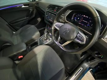 VOLKSWAGEN TIGUAN 1.5 TSI Elegance SUV 5dr Petrol DSG Euro 6 (s/s) (150 ps)