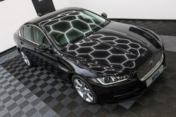 JAGUAR XE 2.0i GPF Portfolio Saloon 4dr Petrol Auto Euro 6 (s/s) (250 ps)