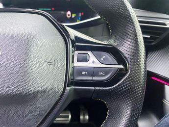 PEUGEOT E-2008 50kWh GT SUV 5dr Electric Auto (136 ps)