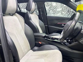 PEUGEOT E-2008 50kWh GT SUV 5dr Electric Auto (136 ps)