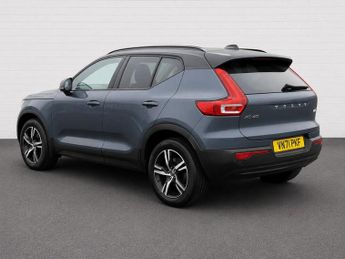 VOLVO XC40 2.0 B4 MHEV R-Design SUV 5dr Petrol Hybrid DCT Auto Euro 6 (s/s)