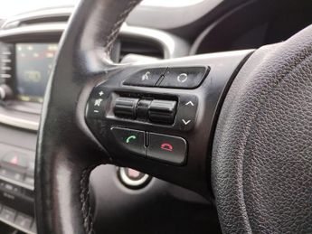 KIA SORENTO 2.2 CRDi KX-4 SUV 5dr Diesel Auto AWD Euro 6 (197 bhp)