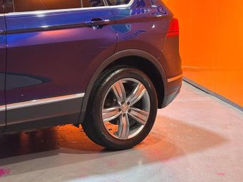 VOLKSWAGEN TIGUAN 2.0 TDI BlueMotion Tech SEL SUV 5dr Diesel DSG 4Motion Euro 6 (s