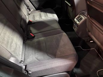 VOLKSWAGEN TIGUAN 2.0 TDI BlueMotion Tech SEL SUV 5dr Diesel DSG 4Motion Euro 6 (s