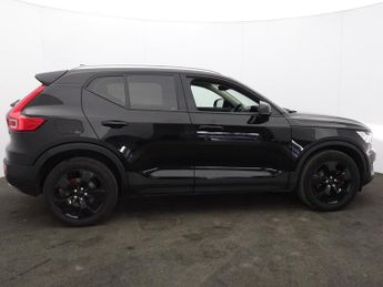 VOLVO XC40 2.0 B4 MHEV Momentum SUV 5dr Petrol Hybrid Auto Euro 6 (s/s) (19