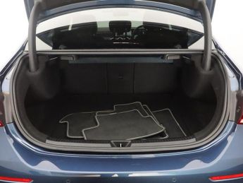 MERCEDES-BENZ A-CLASS 2.0 A200d AMG Line Edition (Executive) Saloon 4dr Diesel 8G-DCT 