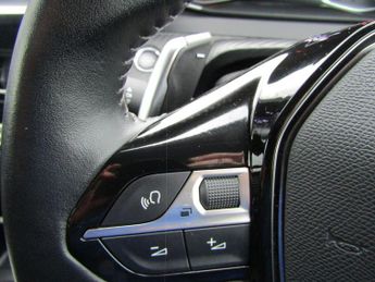 PEUGEOT 208 1.2 PureTech Active Hatchback 5dr Petrol AUTOMATIC Euro 6 (s/s) 