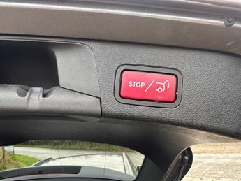 MERCEDES-BENZ C-CLASS 2.0 C300e 13.5kWh AMG Line Night Edition (Premium) Estate 5dr Pe