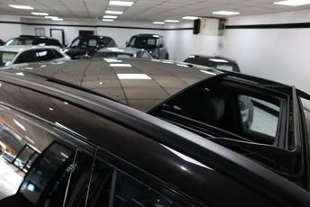 MERCEDES-BENZ GLC 3.0 GLC350d V6 AMG Line (Premium Plus) SUV 5dr Diesel G-Tronic 4