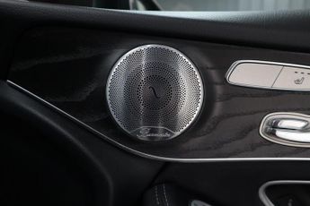 MERCEDES-BENZ GLC 3.0 GLC350d V6 AMG Line (Premium Plus) SUV 5dr Diesel G-Tronic 4