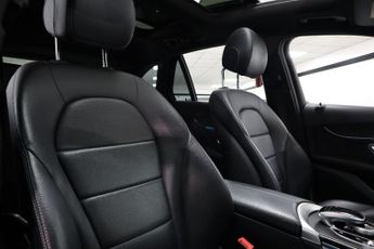 MERCEDES-BENZ GLC 3.0 GLC350d V6 AMG Line (Premium Plus) SUV 5dr Diesel G-Tronic 4