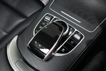 MERCEDES-BENZ GLC 3.0 GLC350d V6 AMG Line (Premium Plus) SUV 5dr Diesel G-Tronic 4