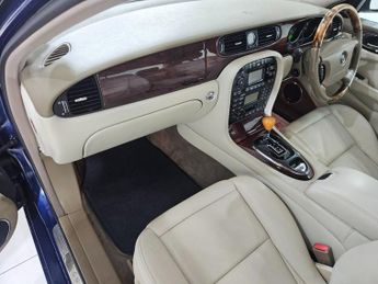 JAGUAR XJ 3.6 XJ8 SE Saloon 4dr Petrol Automatic (254 g/km, 262 bhp)