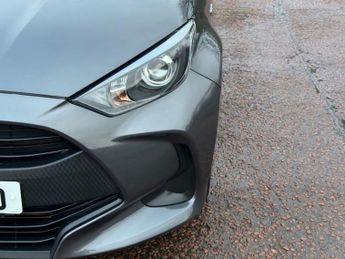 TOYOTA YARIS 1.5 VVT-h Icon Hatchback 5dr Petrol Hybrid E-CVT Euro 6 (s/s) (1