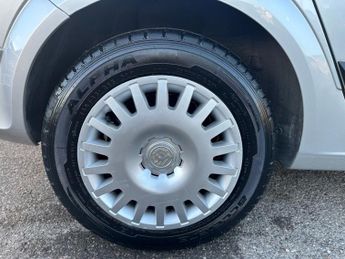 VAUXHALL ASTRA 1.8i 16v Life Hatchback 5dr Petrol Automatic (187 g/km, 138 bhp)