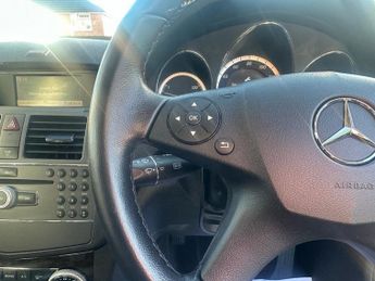 MERCEDES-BENZ C-CLASS 1.8 C180 BlueEfficiency Elegance Saloon 4dr Petrol Auto Euro 5 (