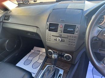 MERCEDES-BENZ C-CLASS 1.8 C180 BlueEfficiency Elegance Saloon 4dr Petrol Auto Euro 5 (