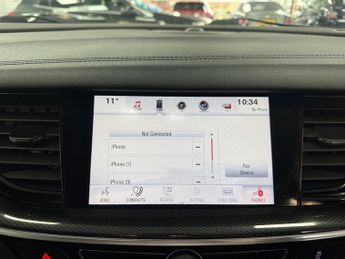 VAUXHALL INSIGNIA 2.0 Turbo D BlueInjection SRi Nav Sports Tourer 5dr Diesel Auto 