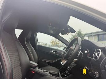 MERCEDES-BENZ A-CLASS 2.1 A200d AMG Line (Executive) Hatchback 5dr Diesel 7G-DCT Euro 