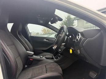 MERCEDES-BENZ A-CLASS 2.1 A200d AMG Line (Executive) Hatchback 5dr Diesel 7G-DCT Euro 