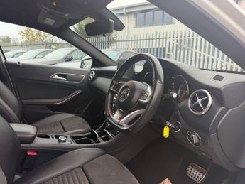 MERCEDES-BENZ A-CLASS 2.1 A200d AMG Line (Executive) Hatchback 5dr Diesel 7G-DCT Euro 